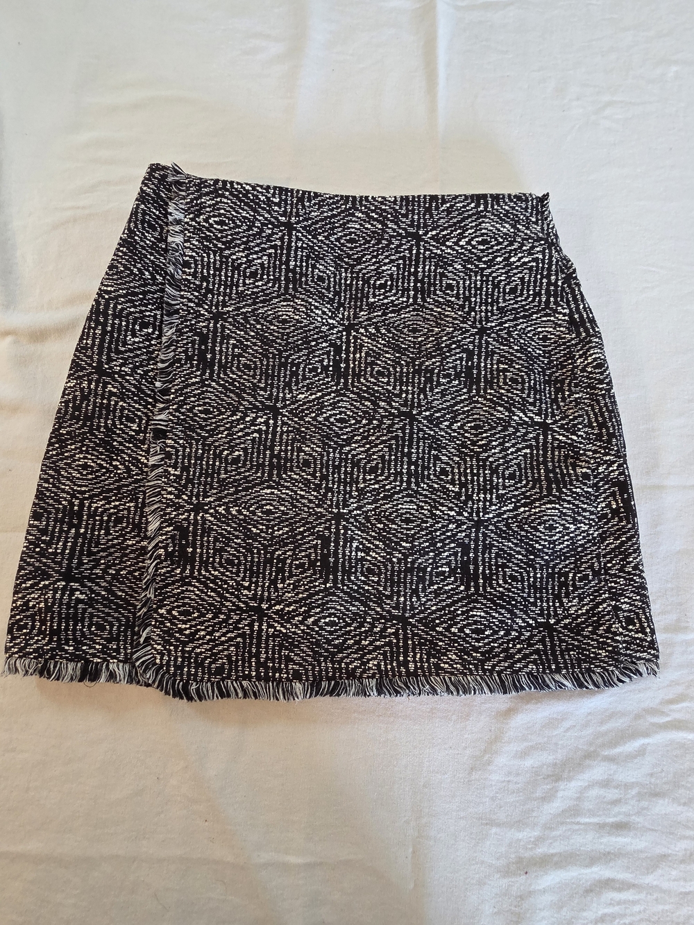 Banana Republic Black & White Geometric Fringe Mini Skirt